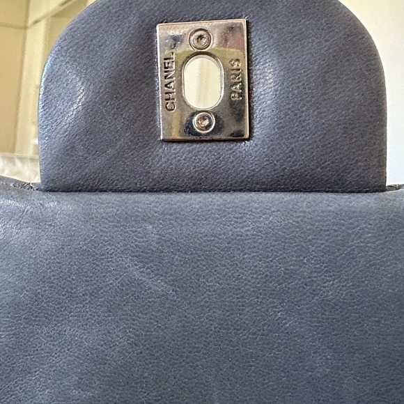 Authentic Chanel Classic Jumbo Single Flap Bag in Grey Lambskin Silver Hardware - Picture 7 of 12